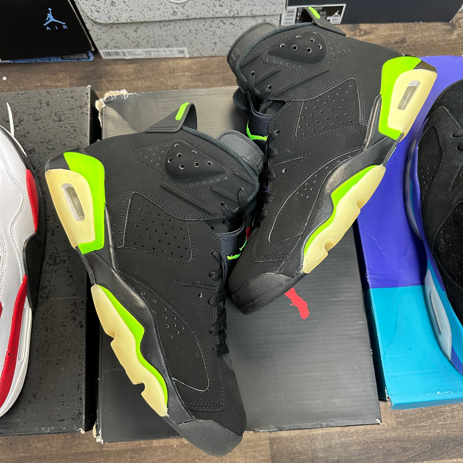 Electric Green Jordan 6 Retro (USED)