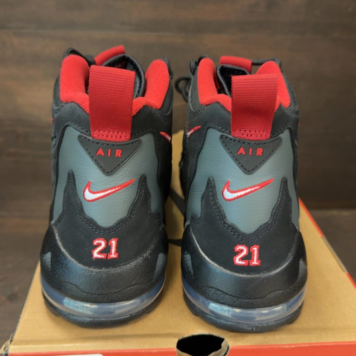 Nike Air DT Max '96 Falcons - Image 5