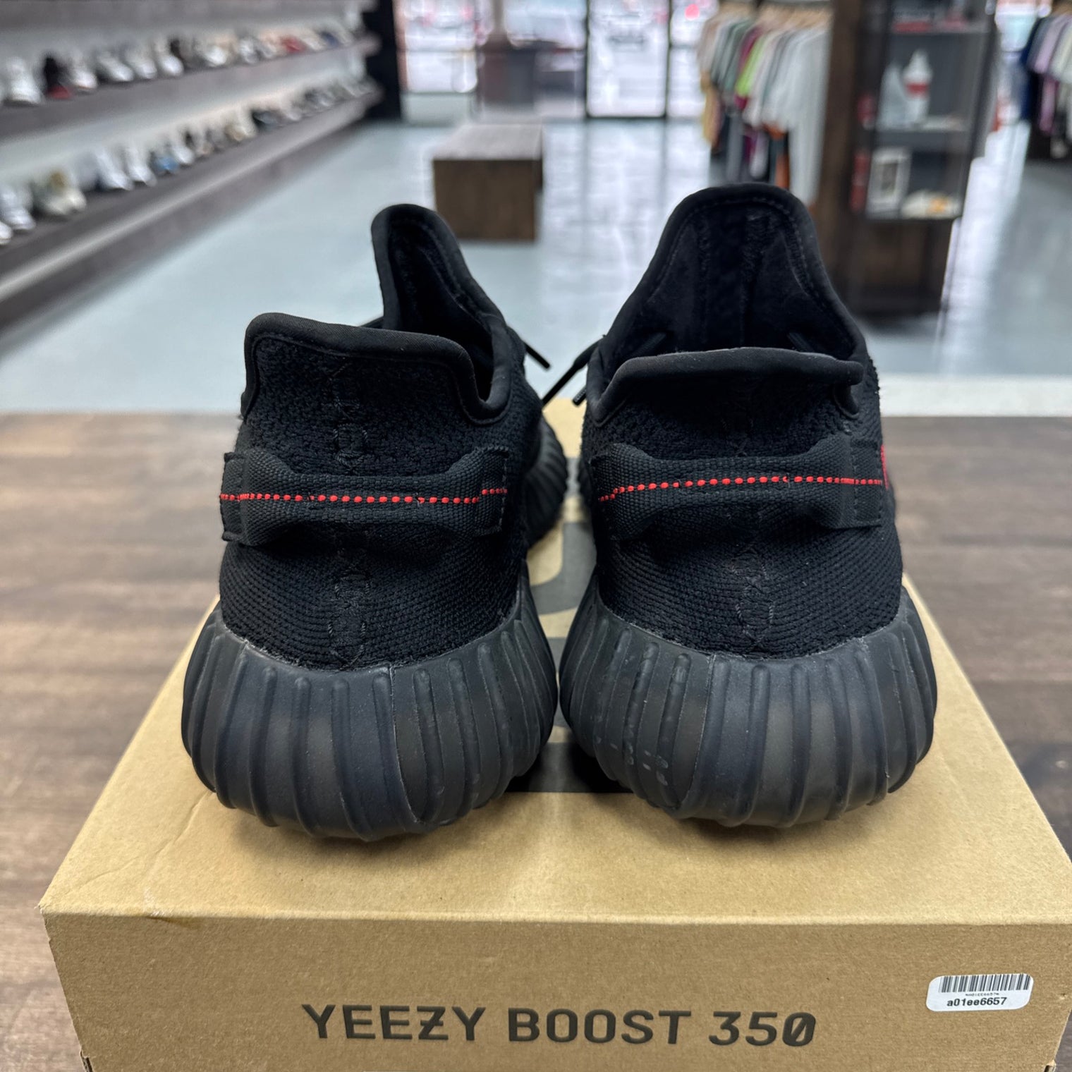 Bred Yeezy 350 (USED)