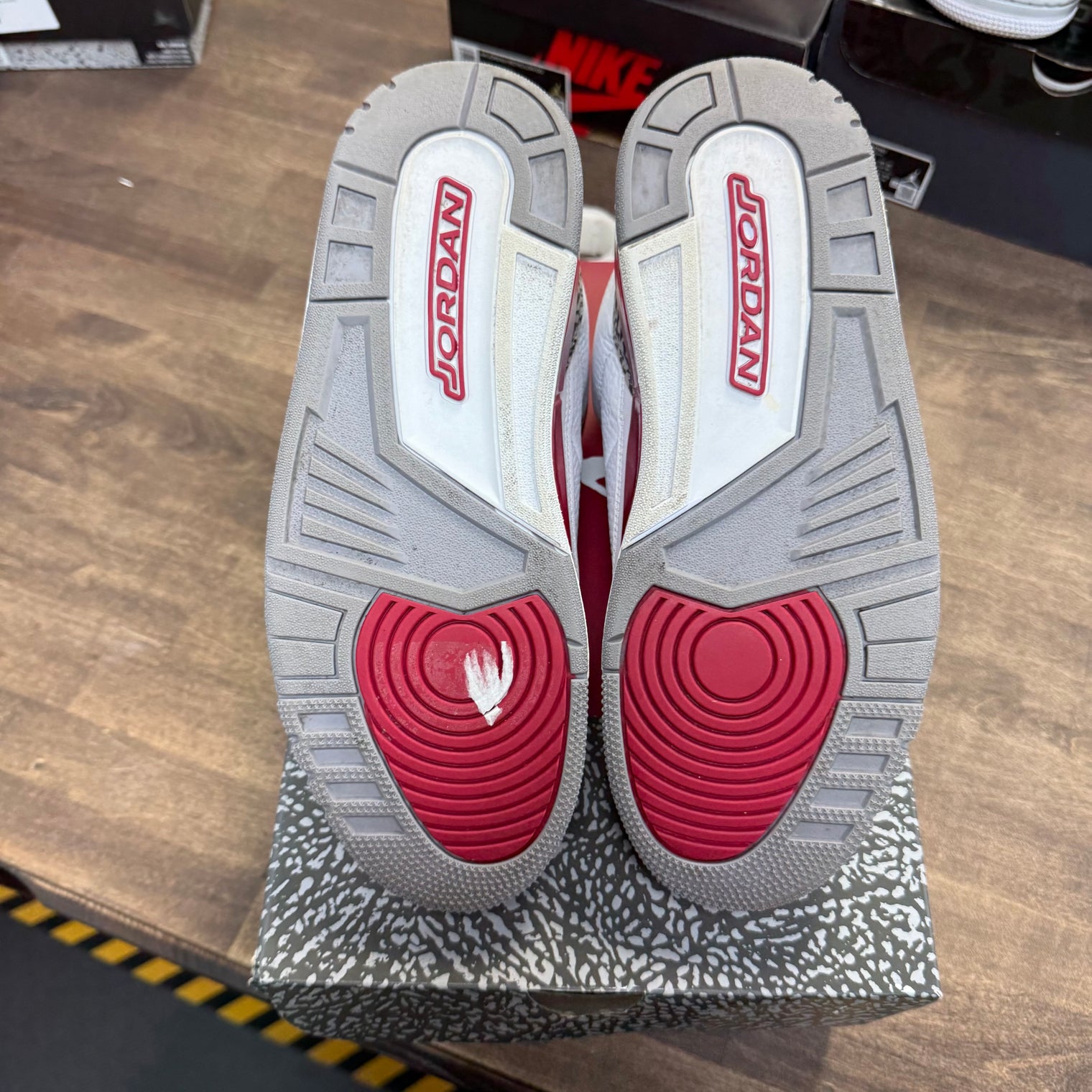 Jordan 3 Retro Cardinal Red (USED)
