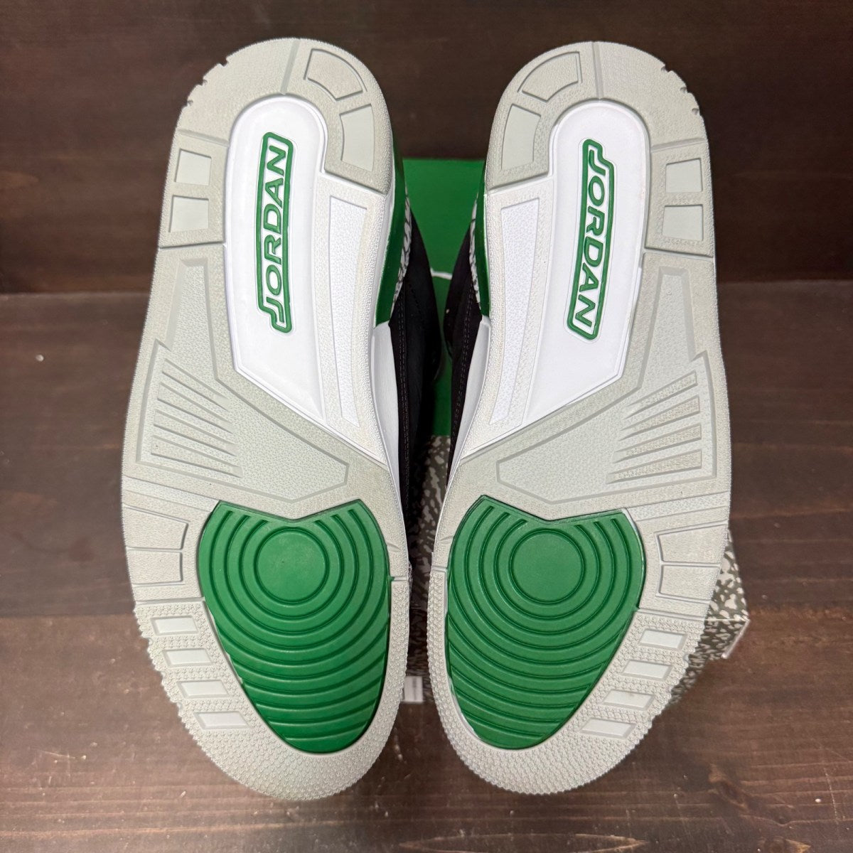 Jordan 3 Retro Pine Green - Image 6