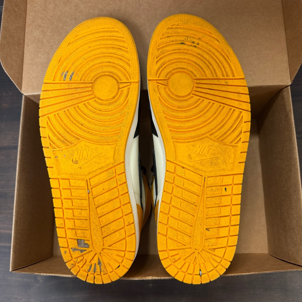 Jordan 1 Retro High OG Taxi Size 12 (Pre-Owned) - Image 6
