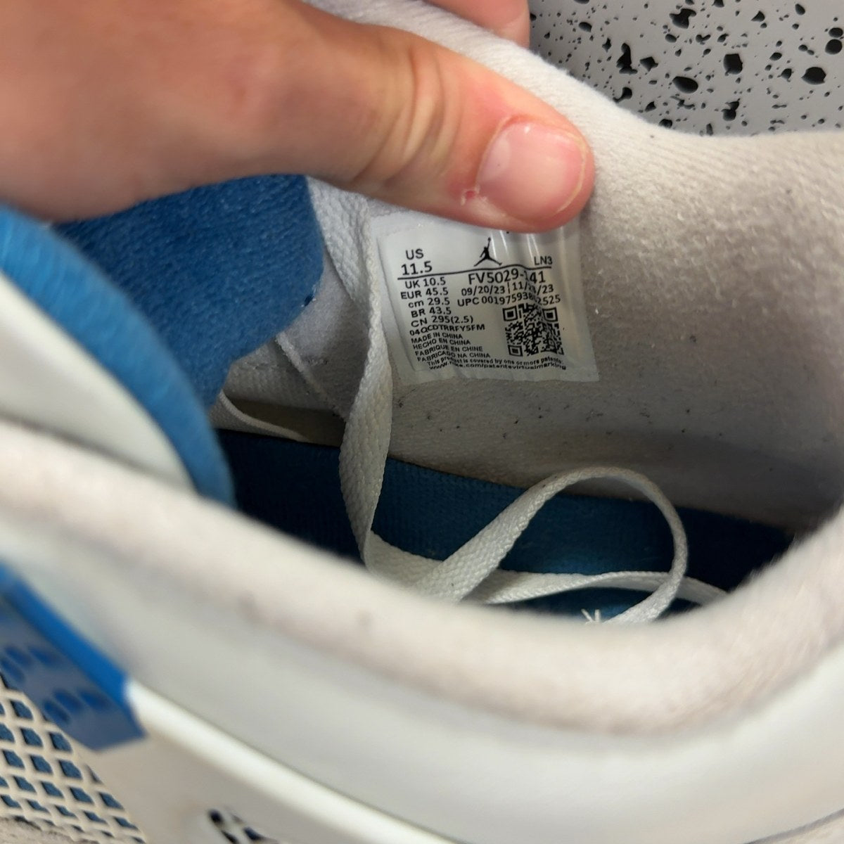 Jordan 4 Retro Military Blue (2024) - Image 7