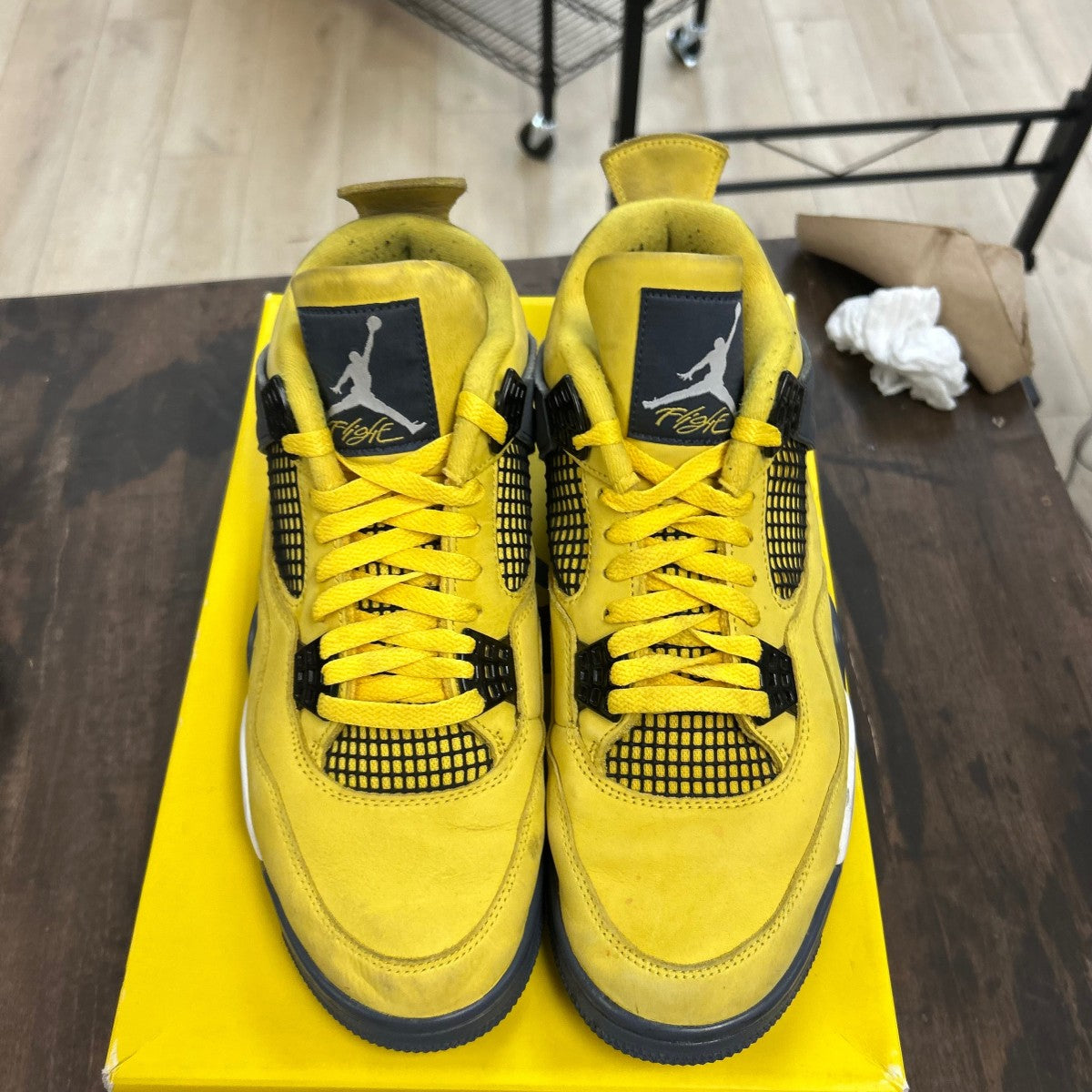 Jordan 4 Retro Lightning (2021) - Image 2