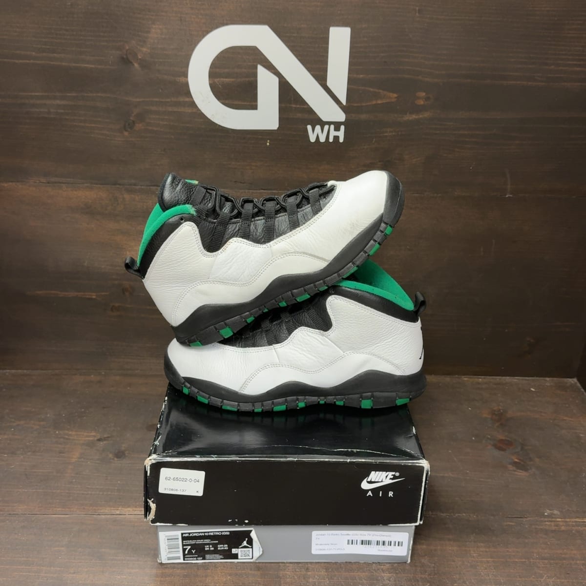 Jordan 10 Retro Seattle (GS) Size 7Y (Pre-Owned) - front