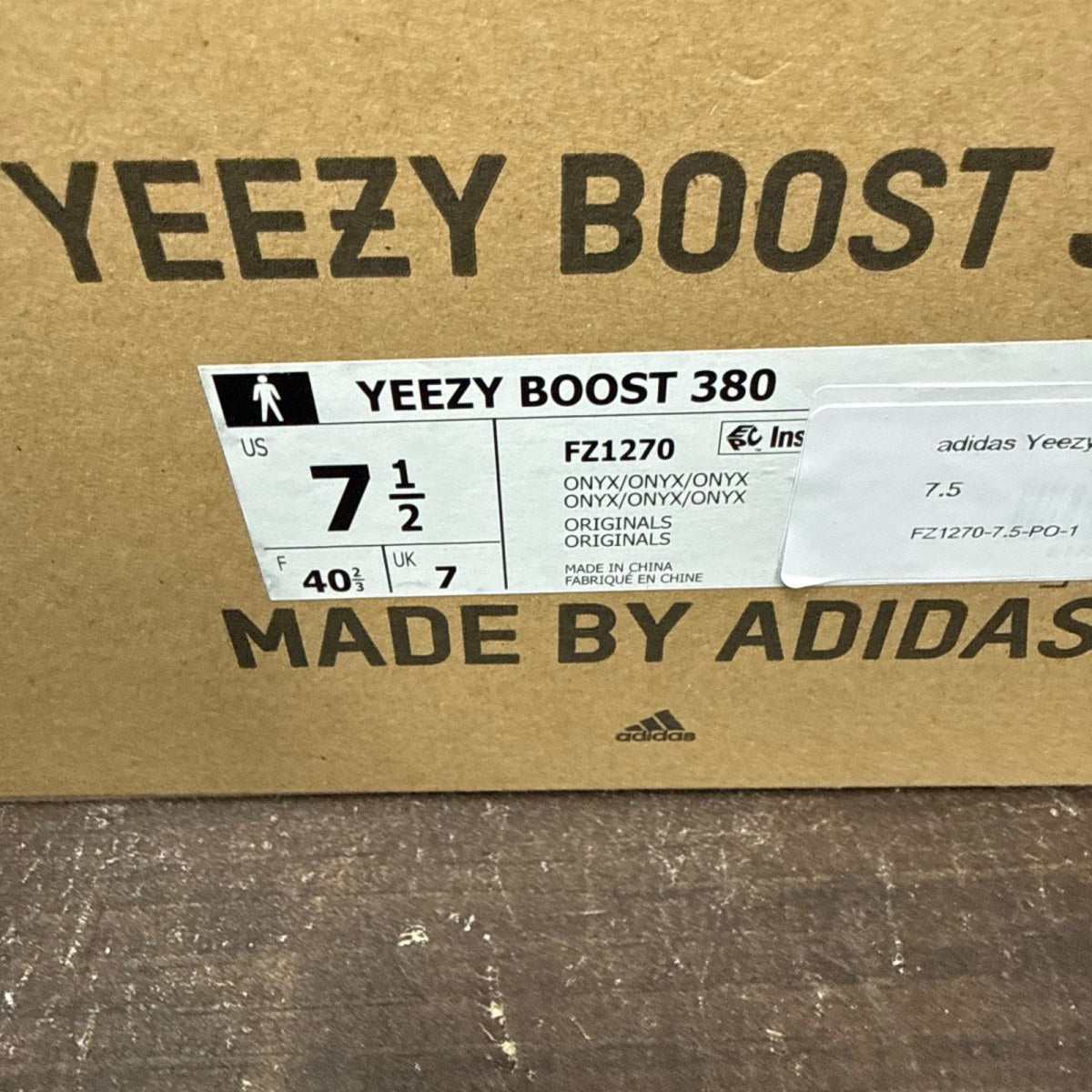 adidas Yeezy Boost 380 Onyx Size 7.5 (Pre-Owned) - aux