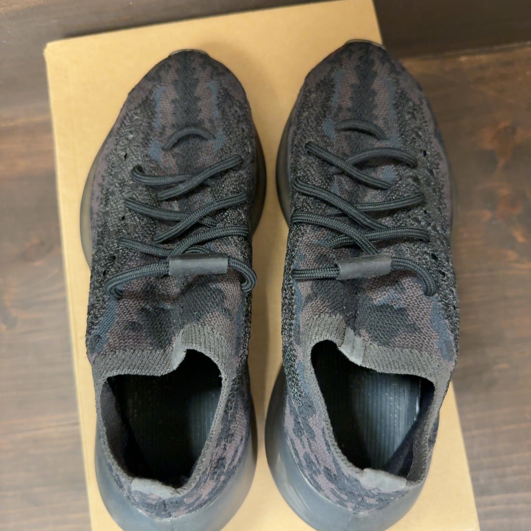 adidas Yeezy Boost 380 Onyx Size 7 (Pre-Owned) - Image 5