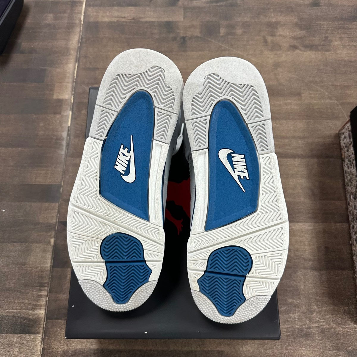 Jordan 4 Retro Military Blue (2024) - Image 5