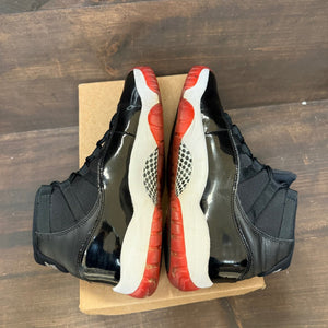 Jordan 11 Retro Playoffs Bred (2019) Size 8.5 (Pre-Owned) - Image 6