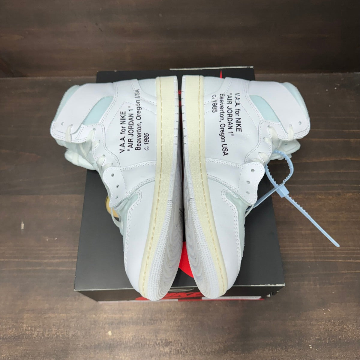 Jordan 1 Retro High Off-White Alaska - Image 4