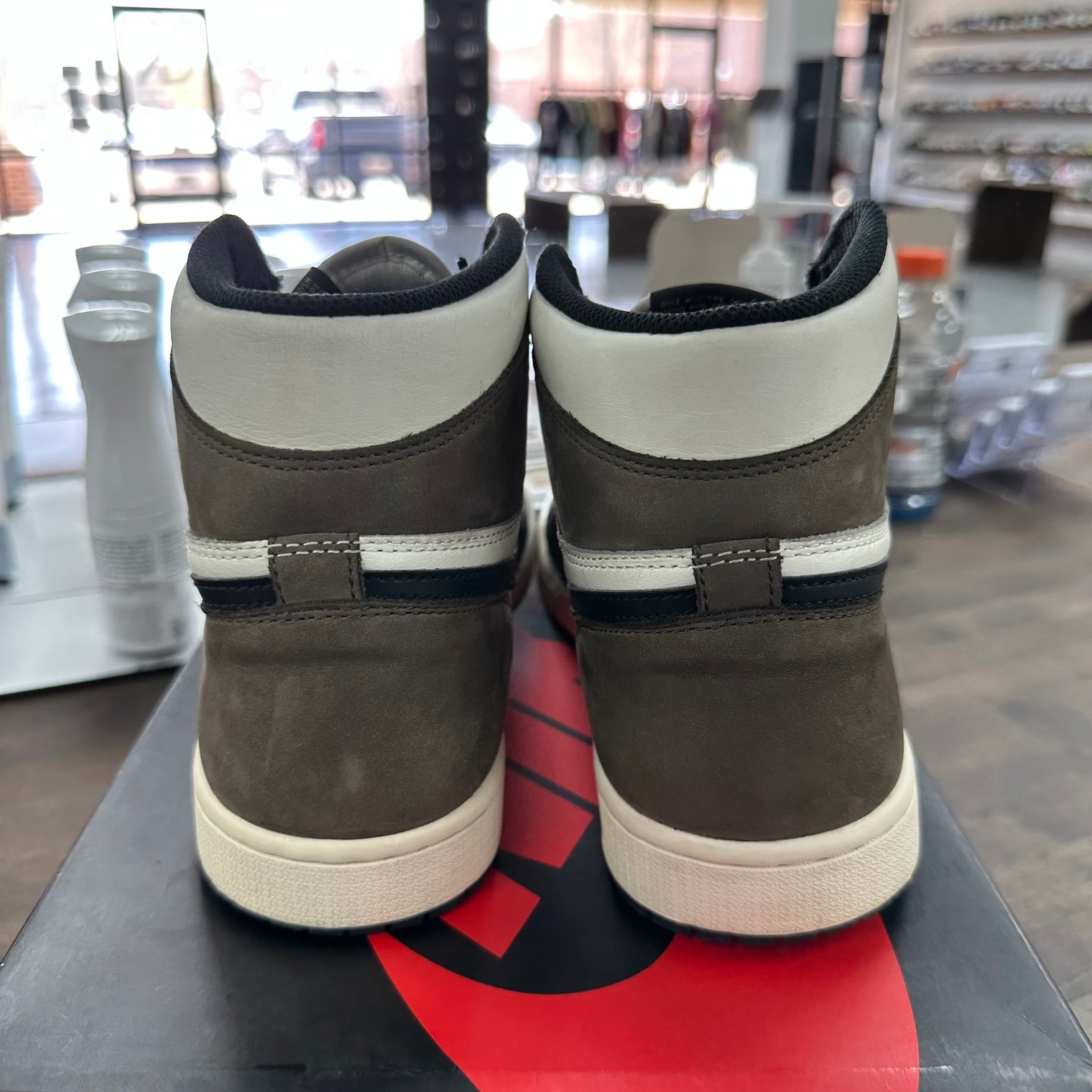 Mocha Jordan 1 High (USED)