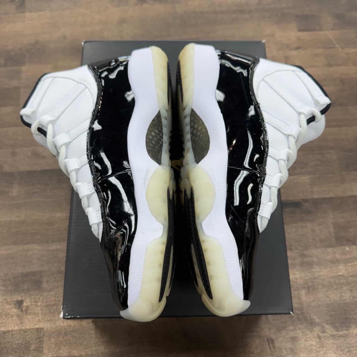 Jordan 11 Retro DMP Gratitude (2023) Size 10 (Pre-Owned) - Image 5