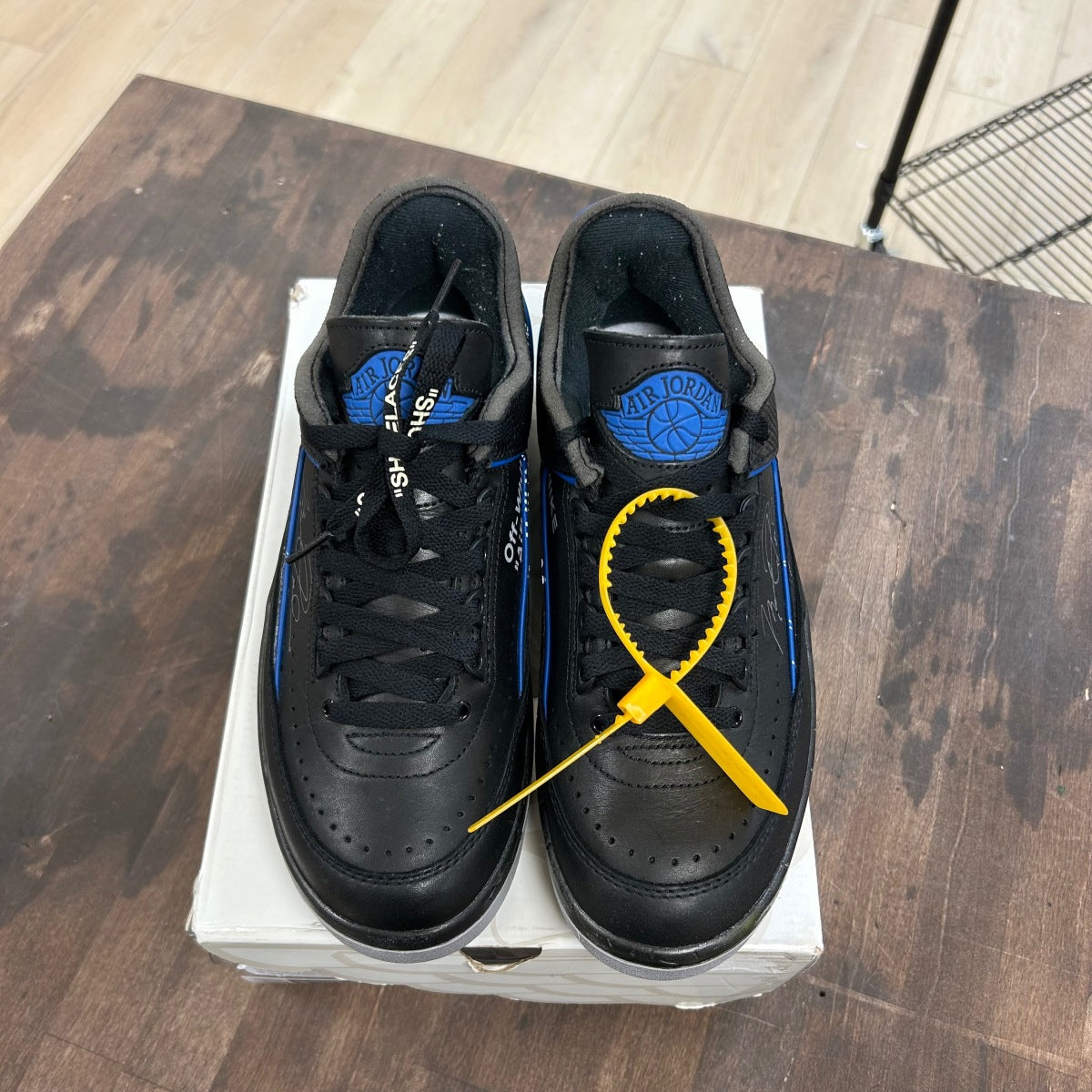 Jordan 2 Retro Low SP Off-White Black Blue - Image 2