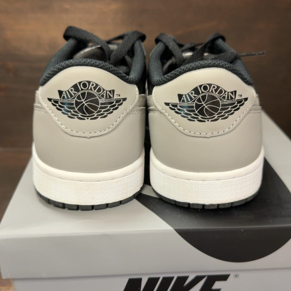Jordan 1 Retro Low OG Shadow (2024) Size 8 (Pre-Owned) - aux