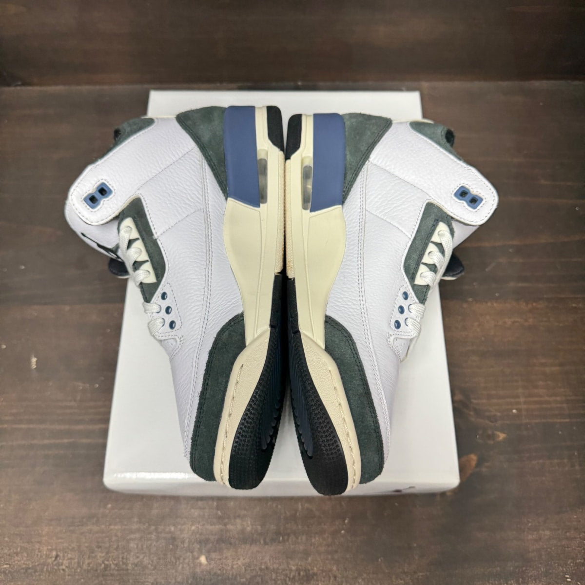 Jordan 3 Retro OG SP A Ma Maniére Diffused Blue Diffused Blue - Image 4