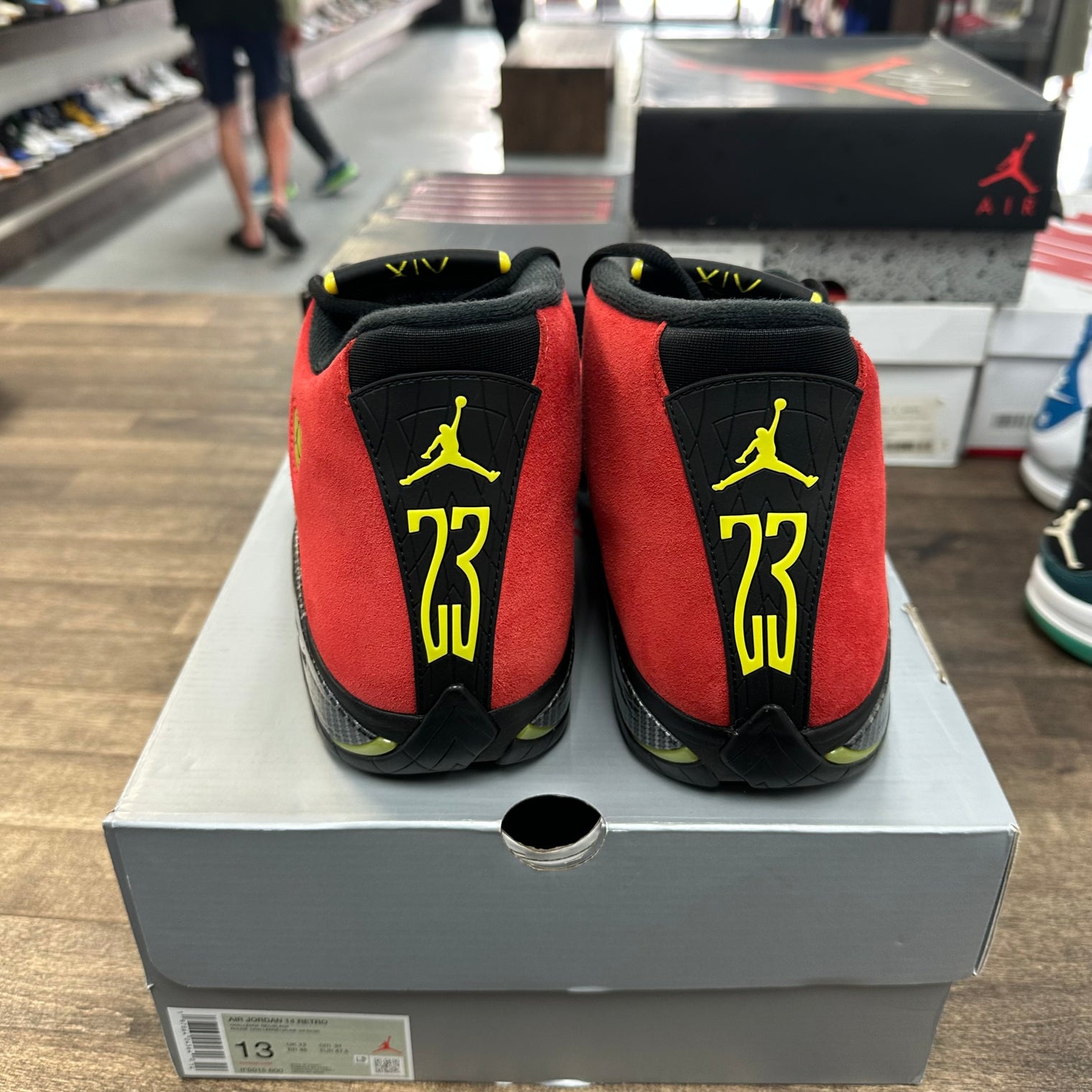 Ferrari Jordan 14 Retro (Lightly Worn)