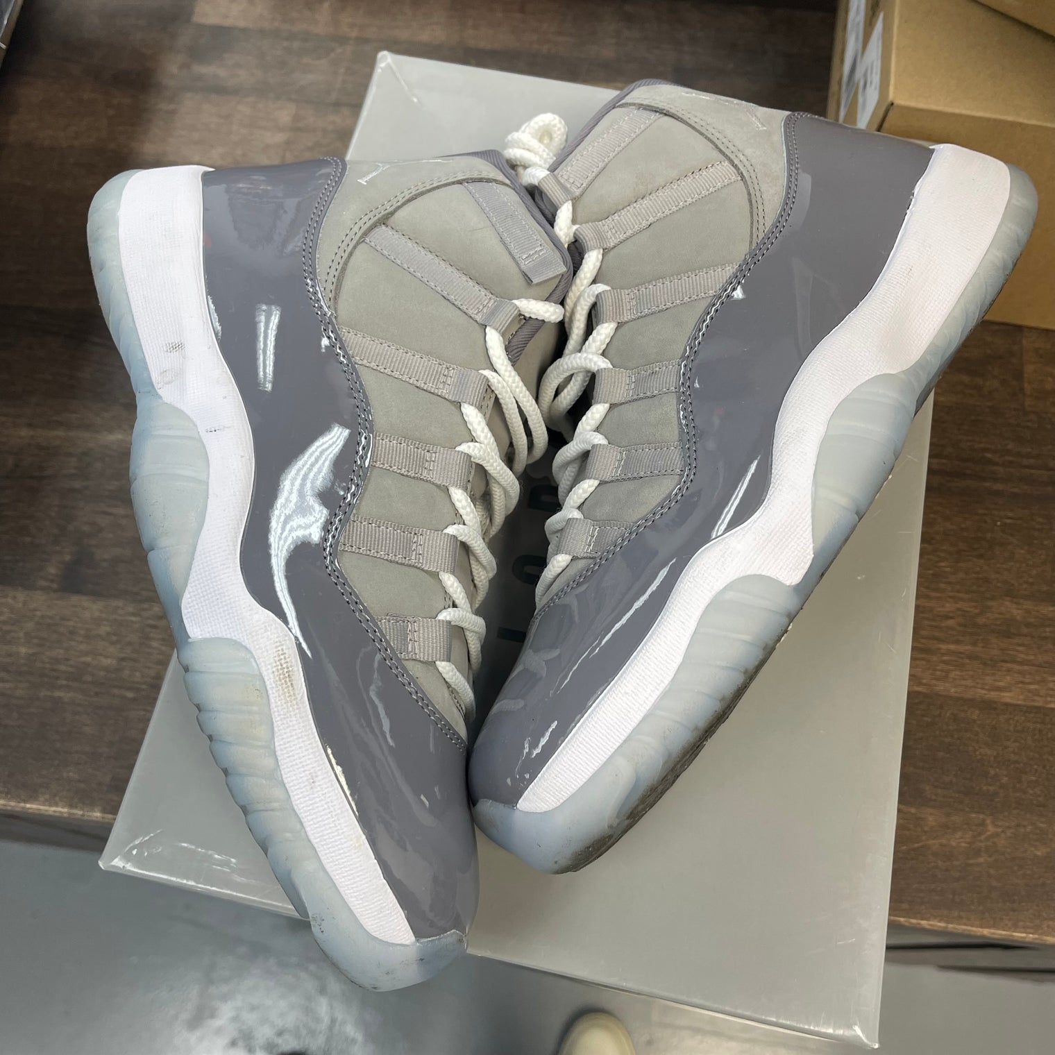 Cool Grey Jordan 11 (USED)