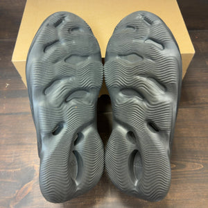 adidas Yeezy Foam RNR Onyx - Image 6