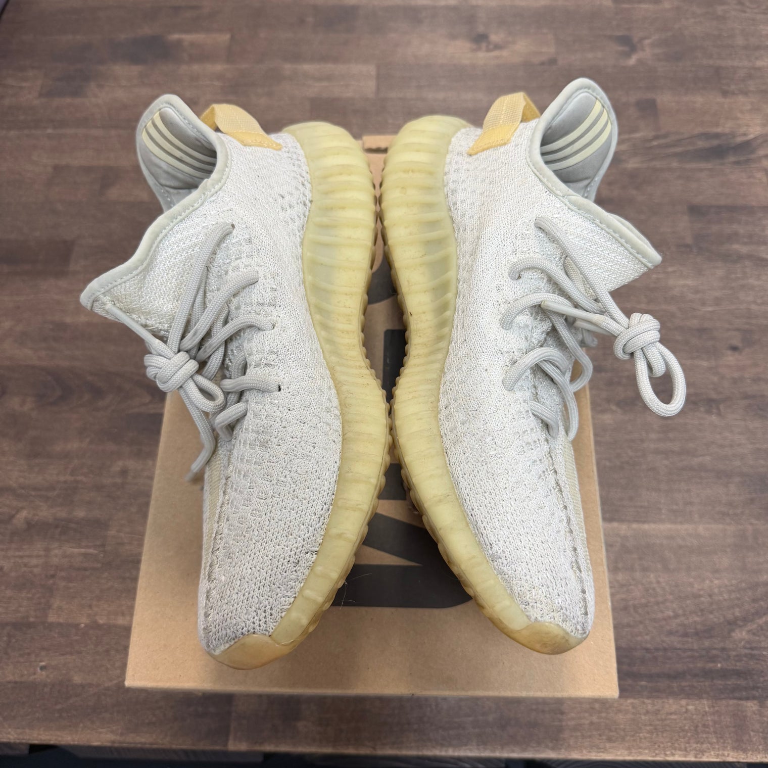 Light Yeezy 350 (USED)