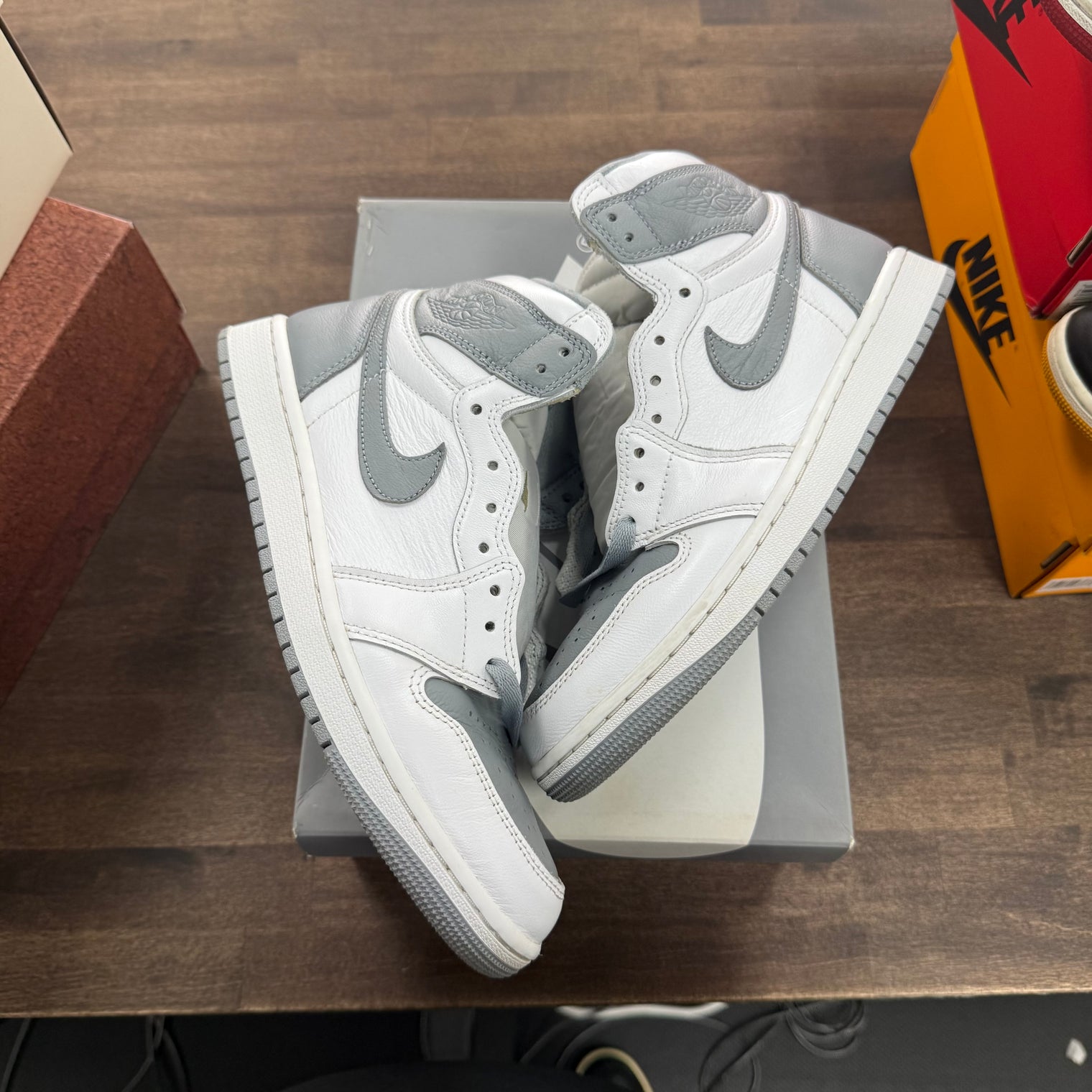 Stealth Jordan 1 Retro High OG (USED)