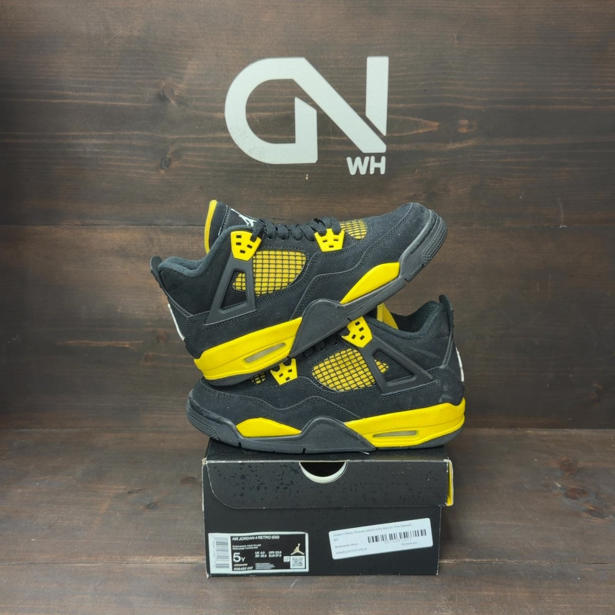 Jordan 4 Retro Thunder (2023) (GS) Size 5Y (Pre-Owned) - front