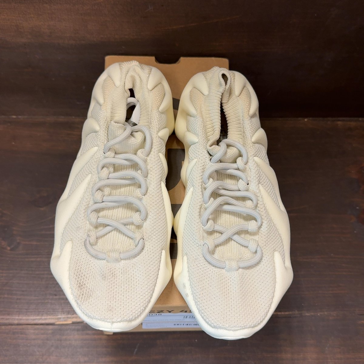 adidas Yeezy 450 Cloud White Size 6 (Pre-Owned) - tag