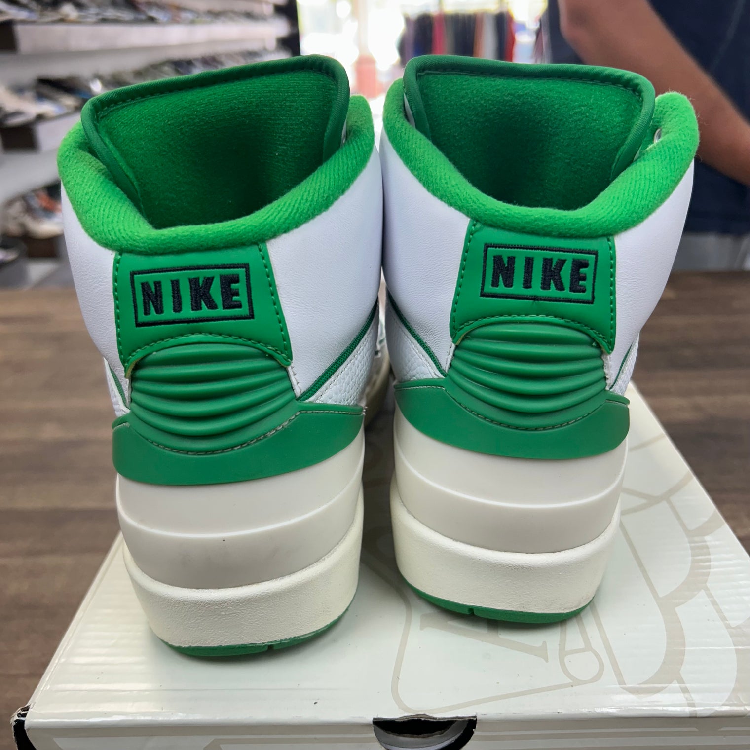 Lucky Green Jordan 2 Retro (USED)