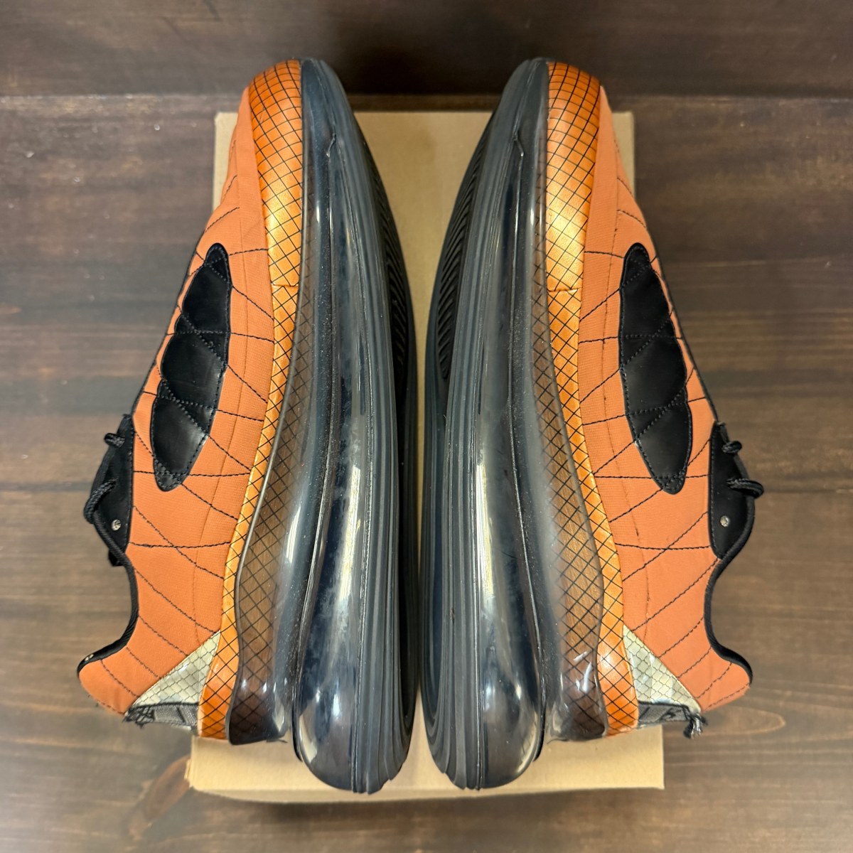 Nike Air Max 720-818 Metallic Copper Size 11 (Pre-Owned) - Image 5