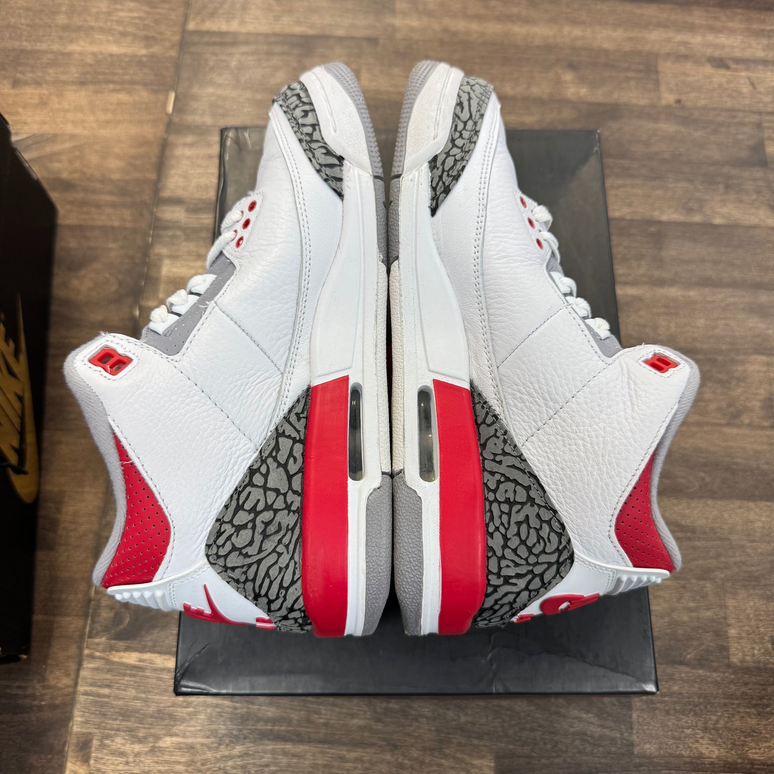 Fire Red Jordan 3 (GS) (USED)