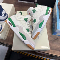 Jordan 4 Retro SB Pine Green (US 10.5) (USED)