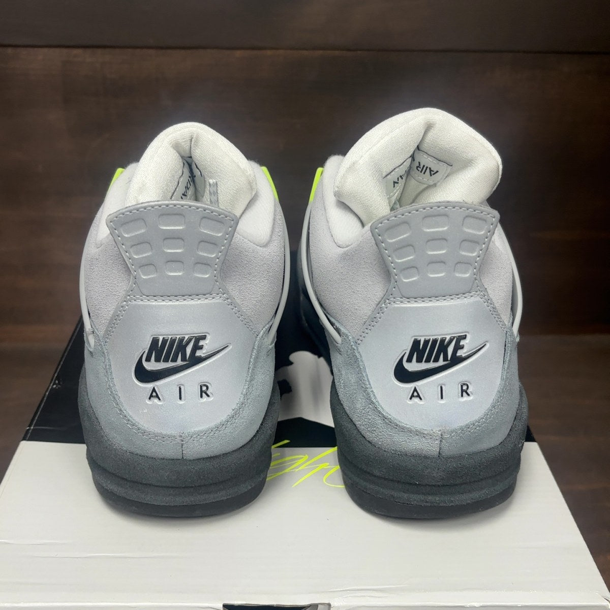 Jordan 4 Retro SE 95 Neon - Image 5