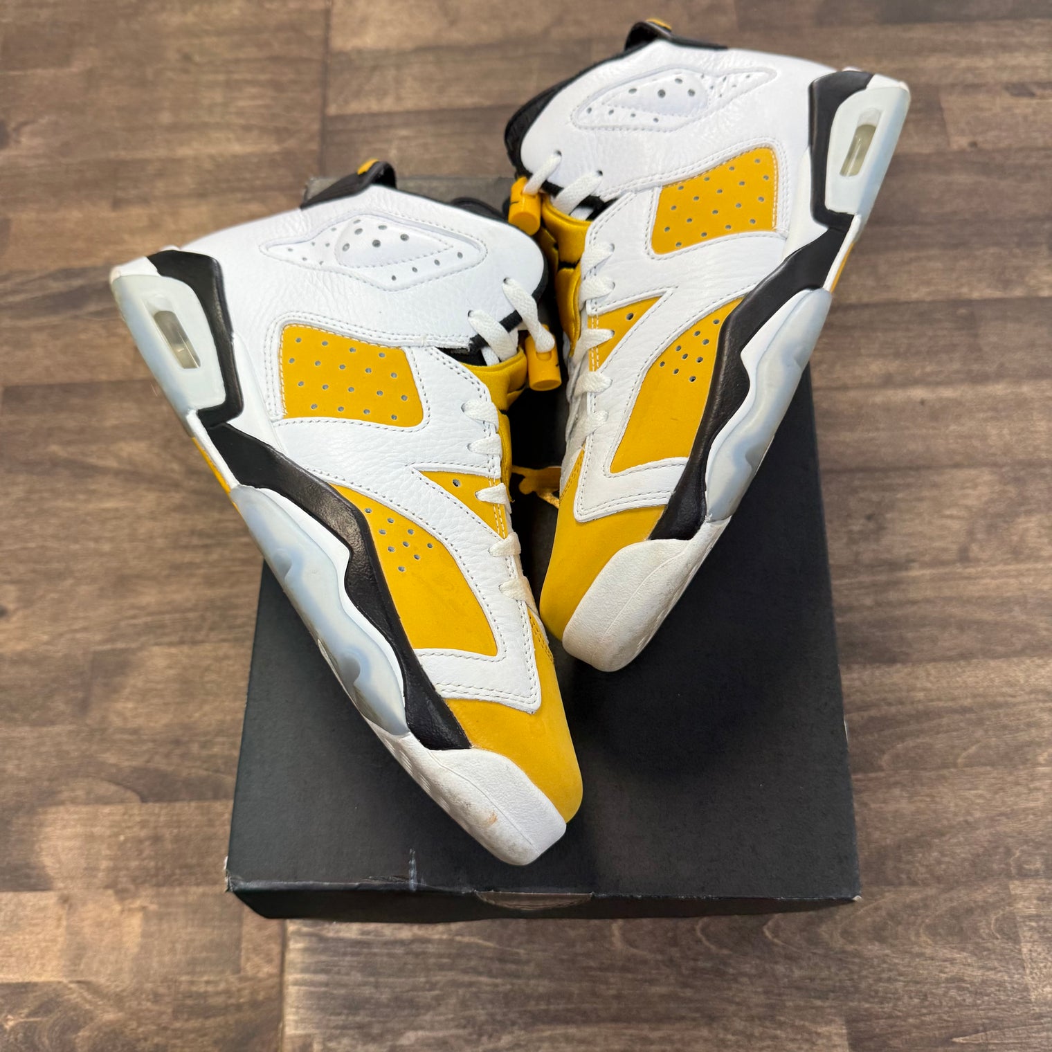 Ochre Jordan 6 (GS) (USED)