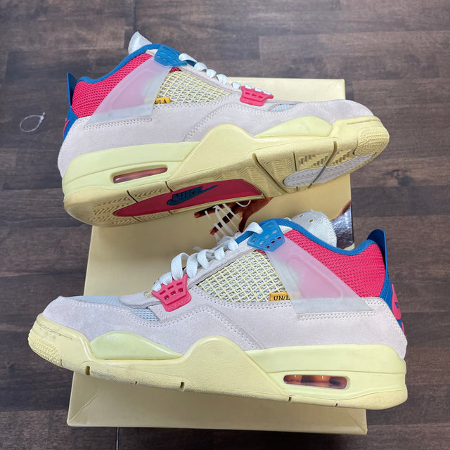 Union Guava Jordan 4 (USED)