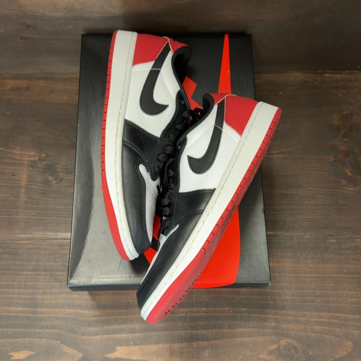 Jordan 1 Retro Low OG Black Toe (2023) - Image 2
