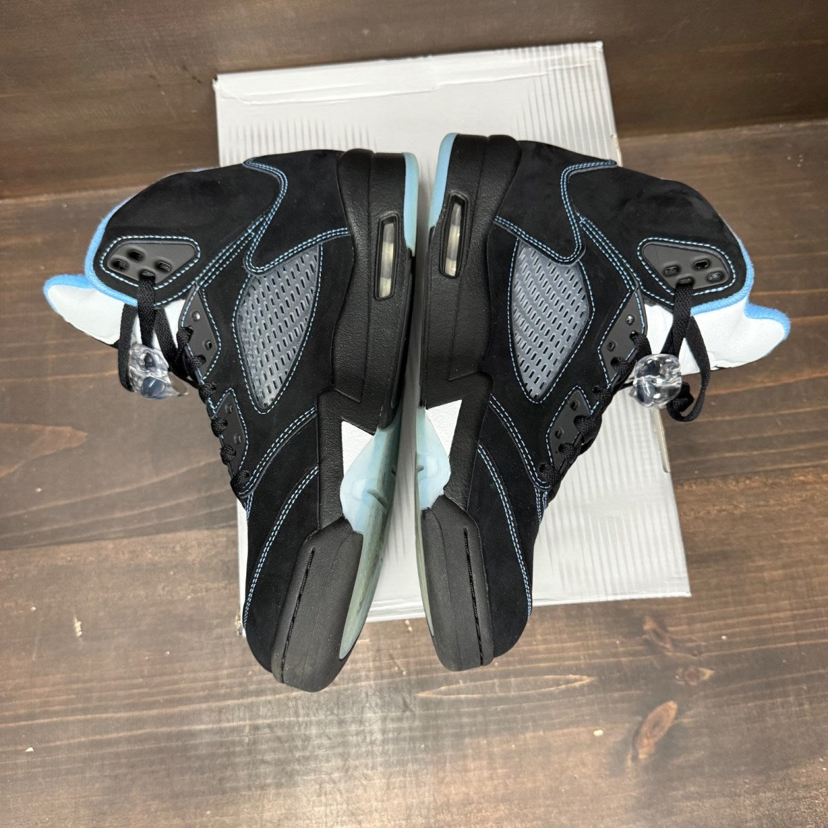 Jordan 5 Retro Black University Blue (2026) - Image 3