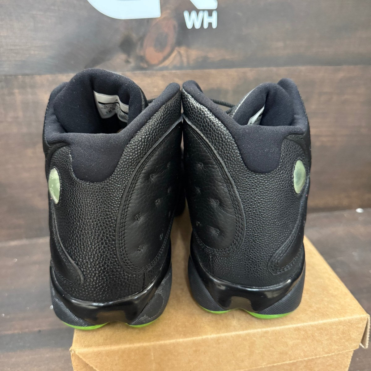 Jordan 13 Retro Altitude (2017) Size 13 (Pre-Owned) - Image 4