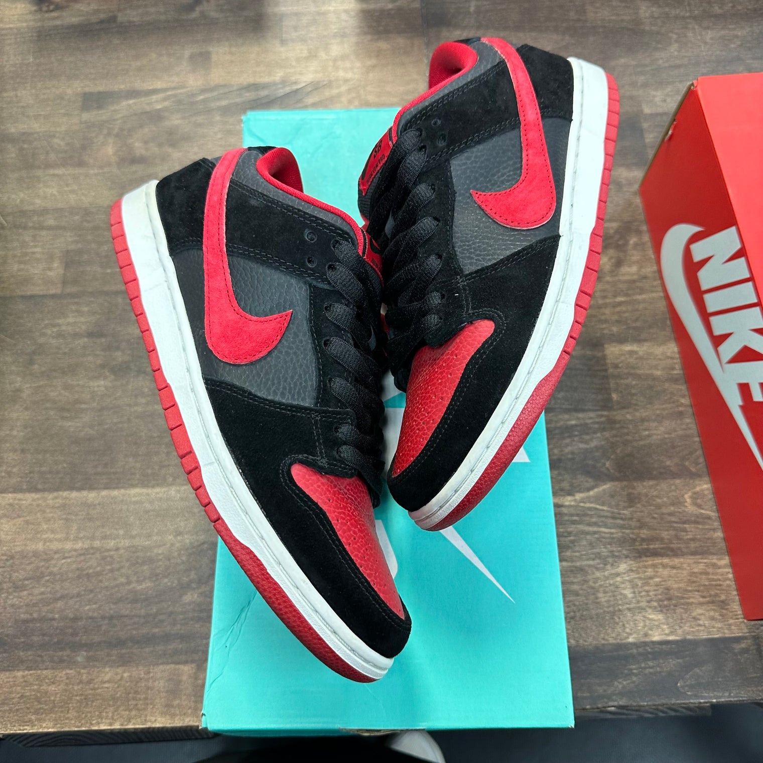 J-Pack Bred SB Dunk Low (USED)