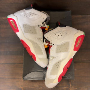 Jordan 6 Retro Hare (GS) Size 5.5Y (Pre-Owned)