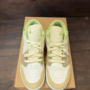Jordan 1 Low Pastel Grind Vivid Green (GS) Size 7Y (Pre-Owned) - Image 3