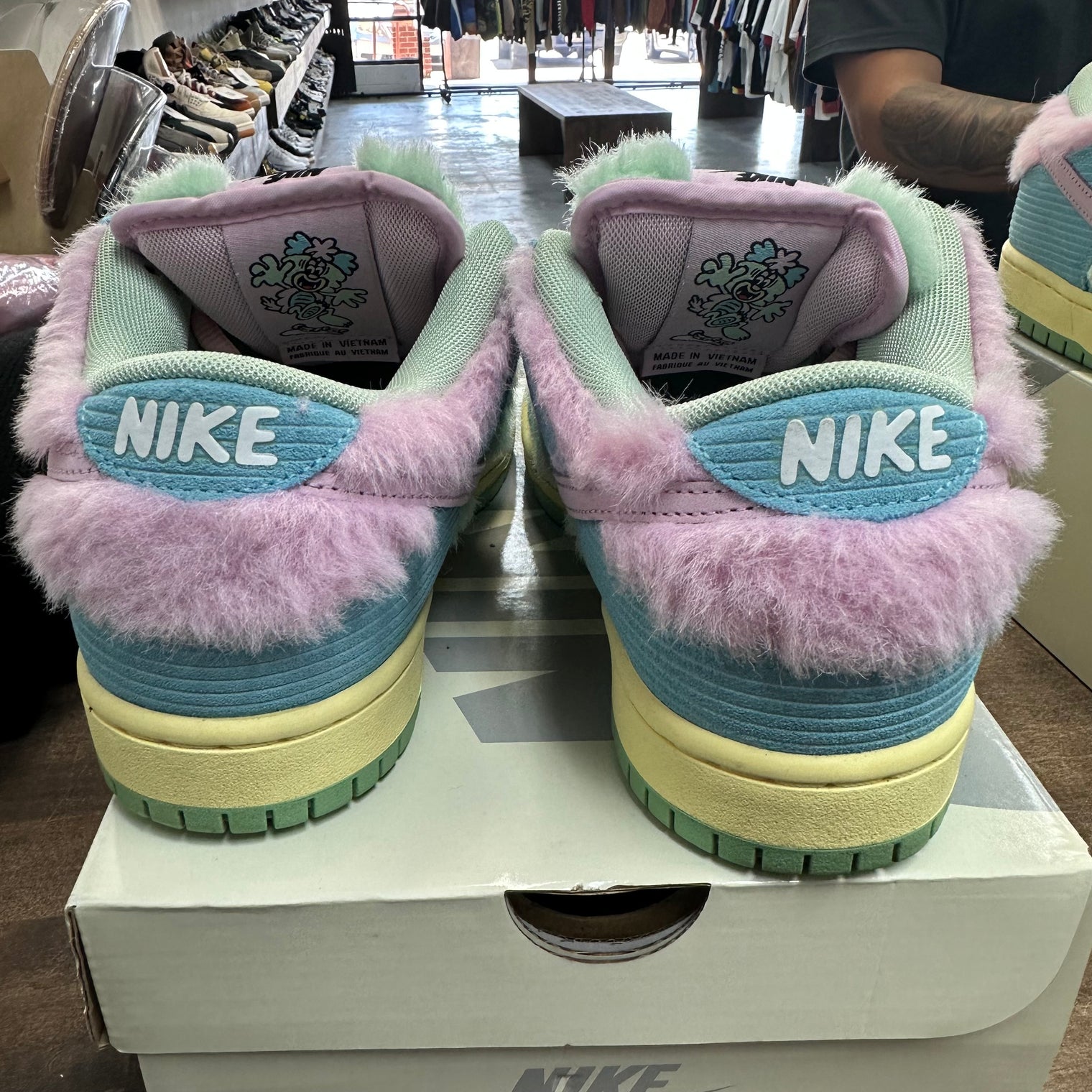 Verdy Visty SB Dunk Low (USED)