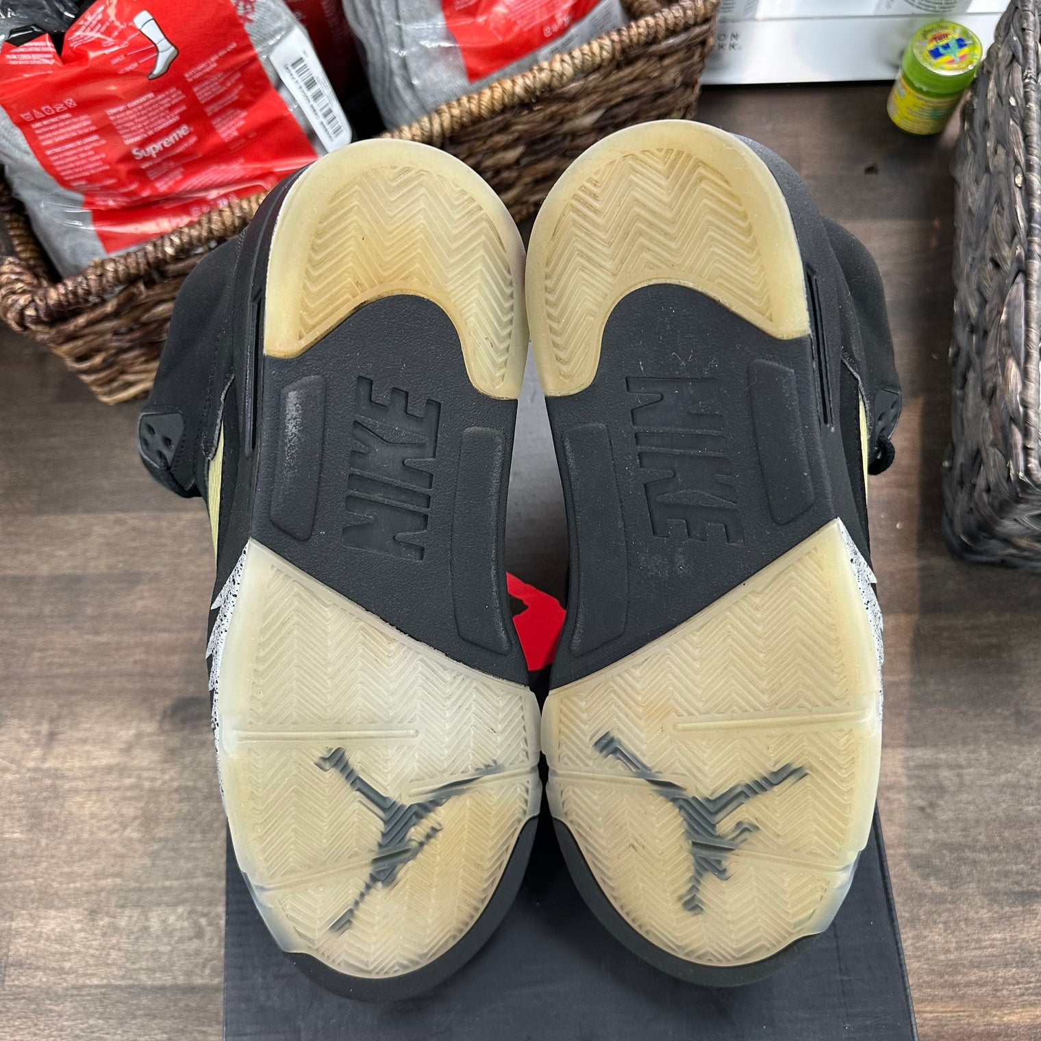 Black Metallic Jordan 5 (2016) (USED)