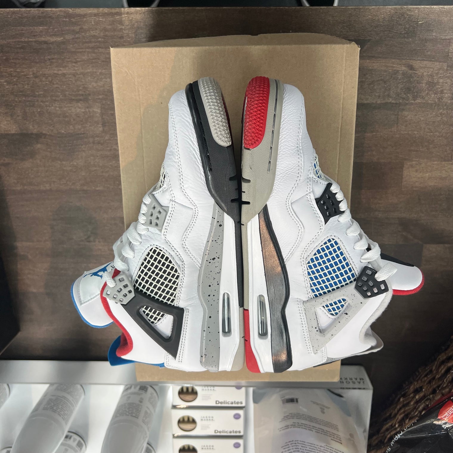 What the Jordan 4 (USED, No Box)
