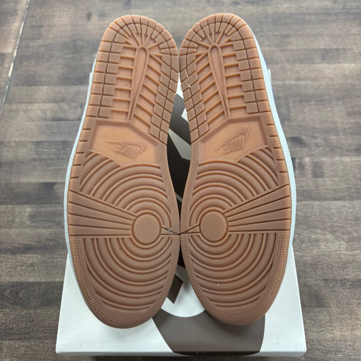 Jordan 1 Retro Low OG SP Travis Scott Canary (Women's) - Image 5
