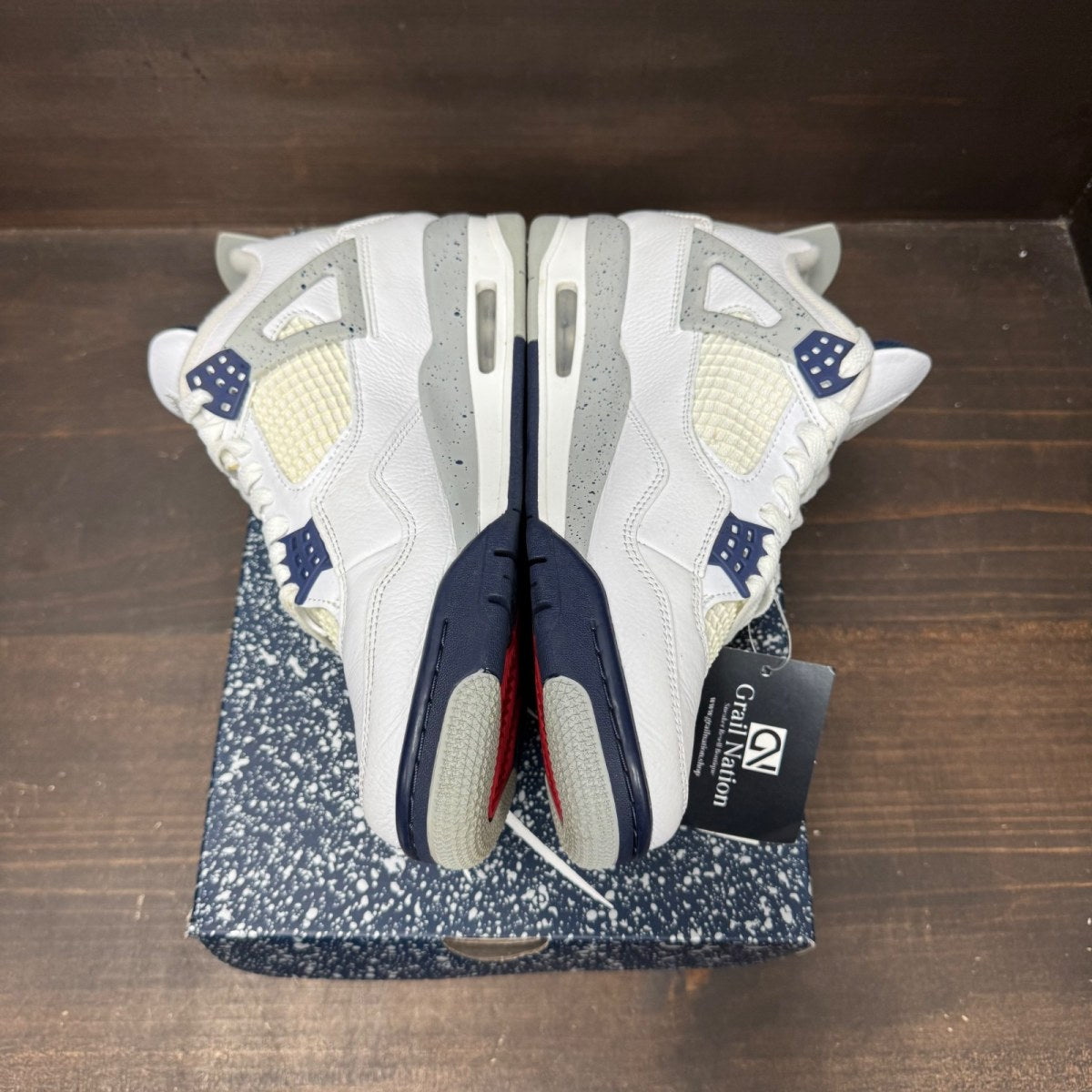 Jordan 4 Retro Midnight Navy Size 9 (Pre-Owned) - tag