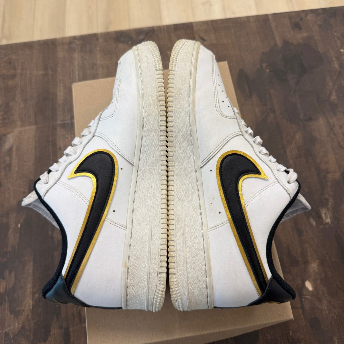 Nike Air Force 1 Low '07 LV8 Double Swoosh White Metallic Gold Size 10.5 (Pre-Owned) - Image 4