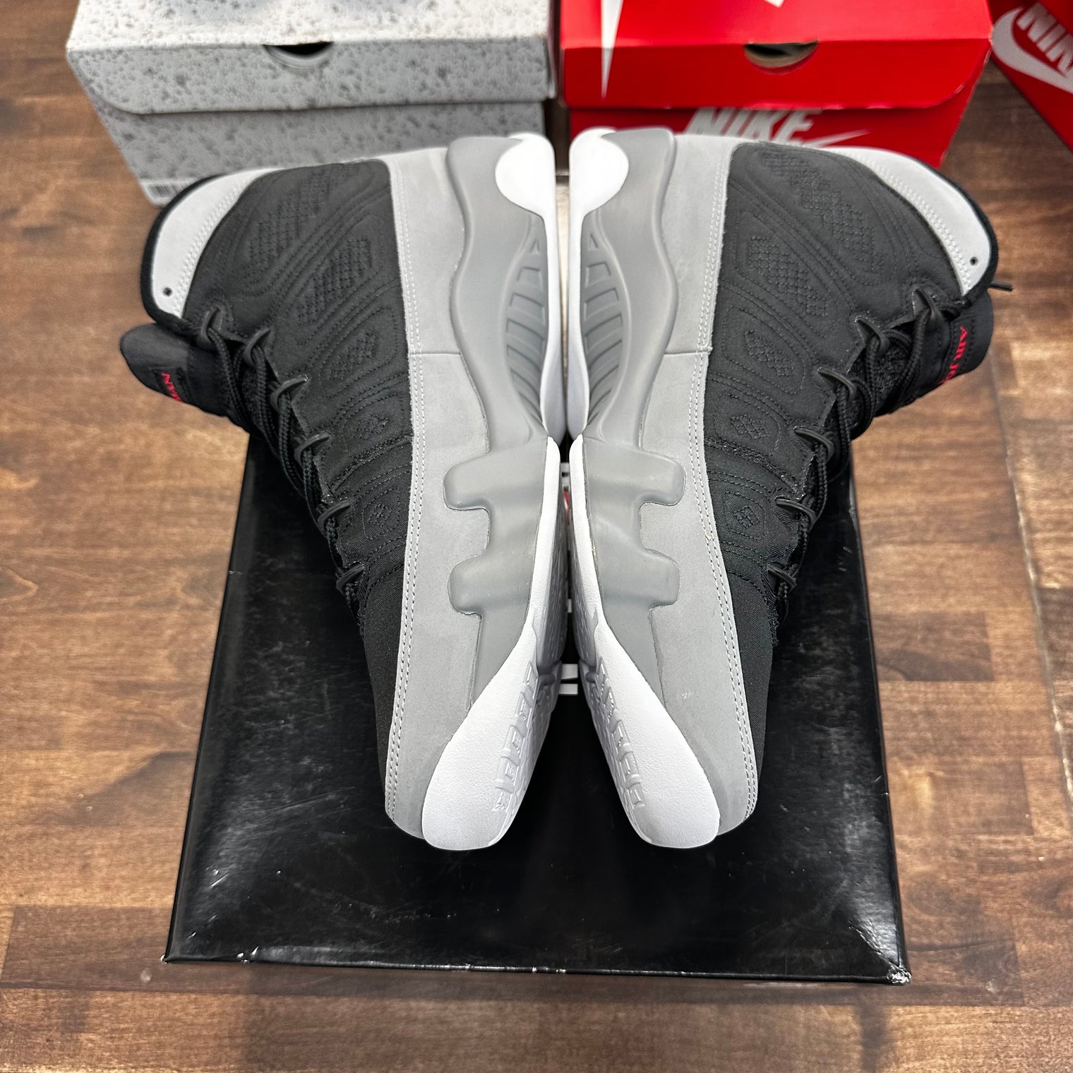 Particle Grey Jordan 9 (Lightly Worn)