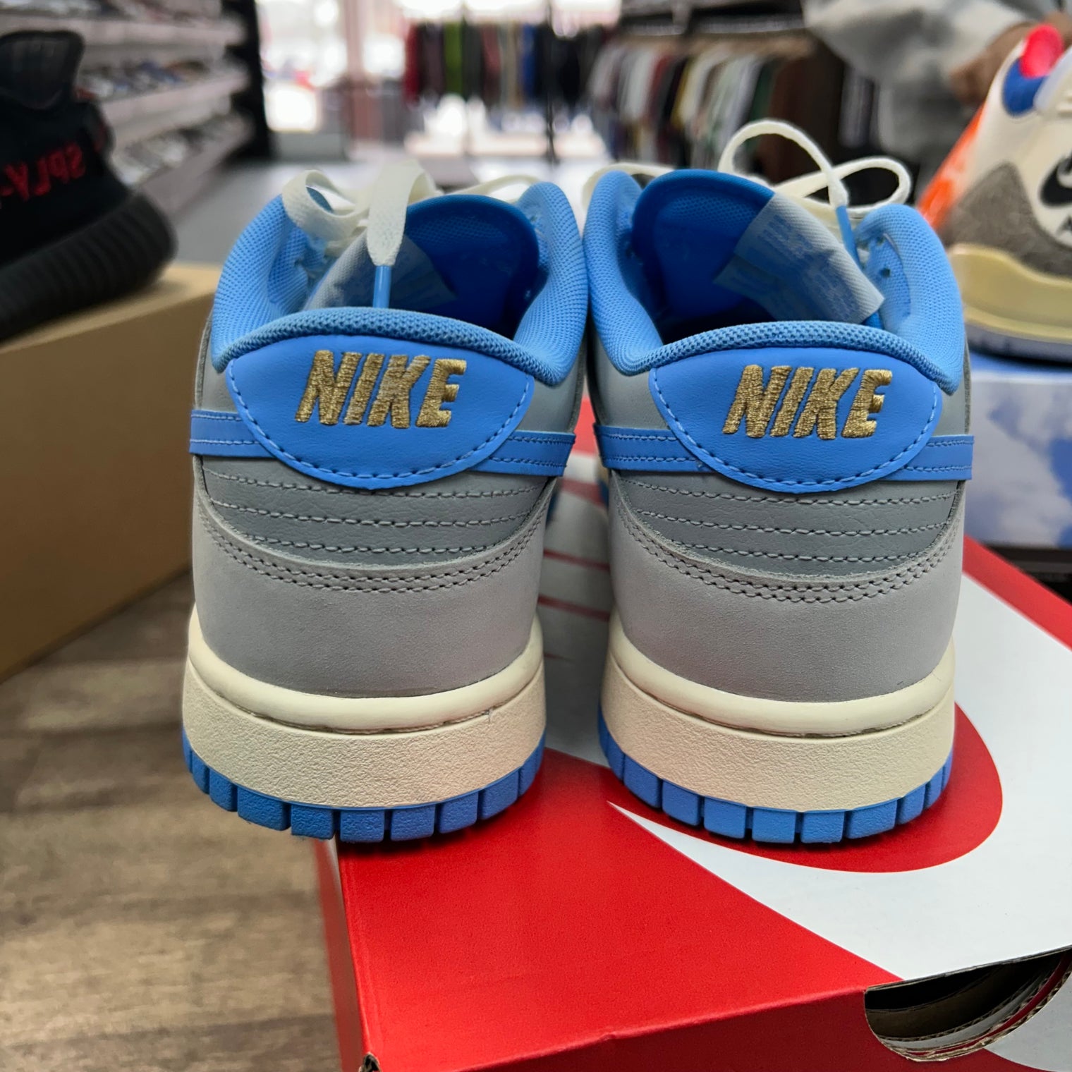 Nike Dunk Low Athletic Department University Blue (US 7.5) (USED)