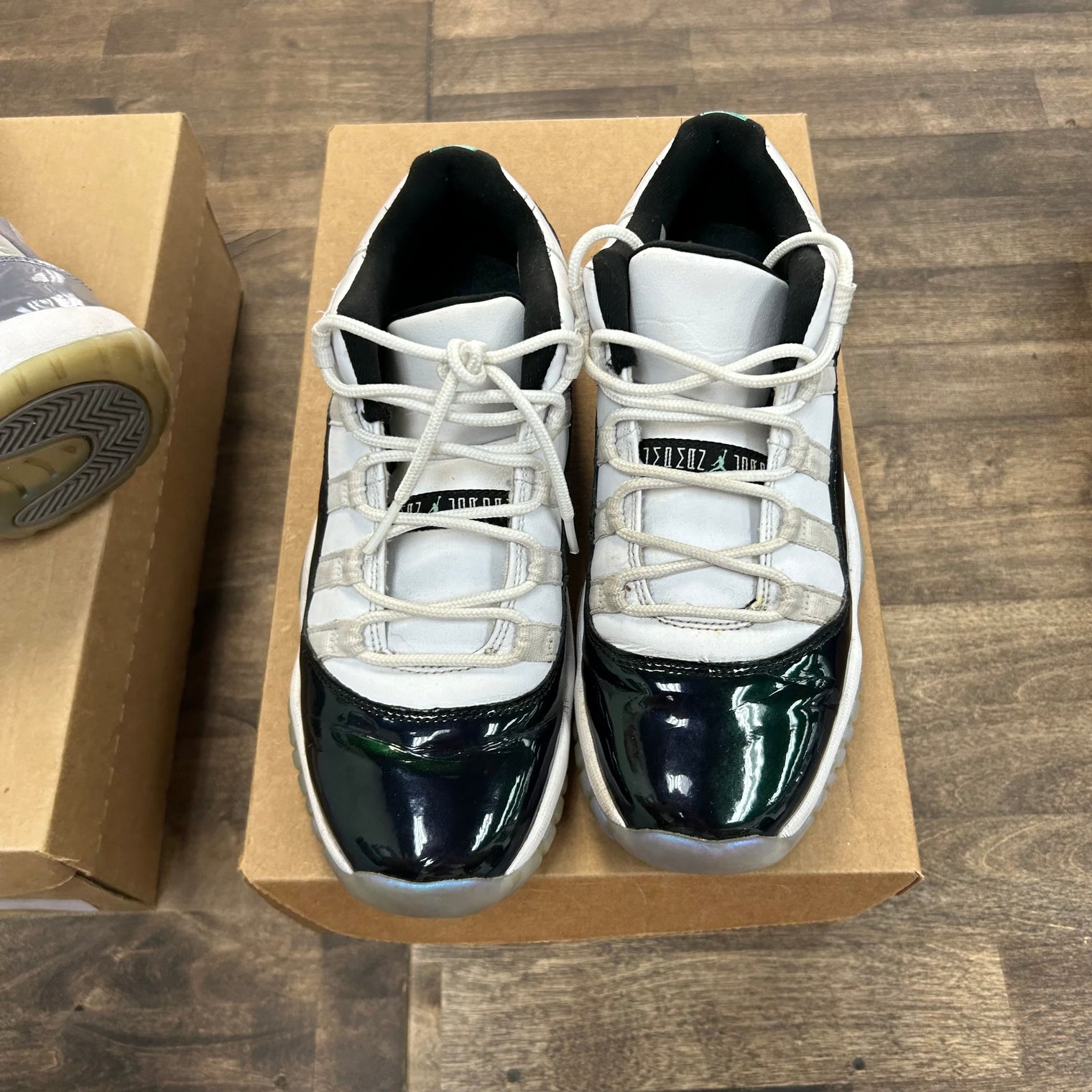 Jordan 11 Retro Low Iridescent (GS) (US 6.5Y) (USED, No Box)