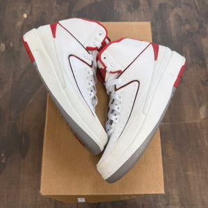 Jordan 2 Retro White Red (2014) (GS) Size 4.5Y (Pre-Owned) - Image 1