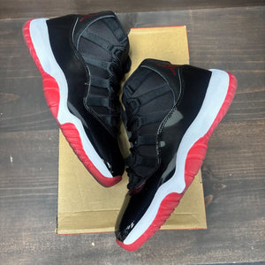 Jordan 11 Retro Playoffs Bred (2019) Size 10.5 (Pre-Owned) - Image 2